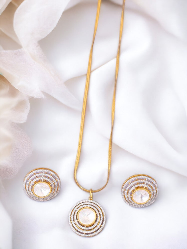 Golden Gabrielle Pendant Set