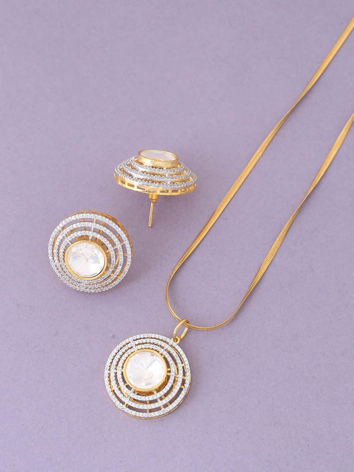 Golden Gabrielle Pendant Set