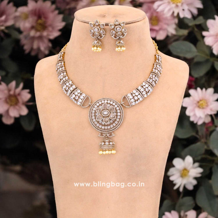 Golden Gietty Hasli Victorian Jewellery Set - New Arrival