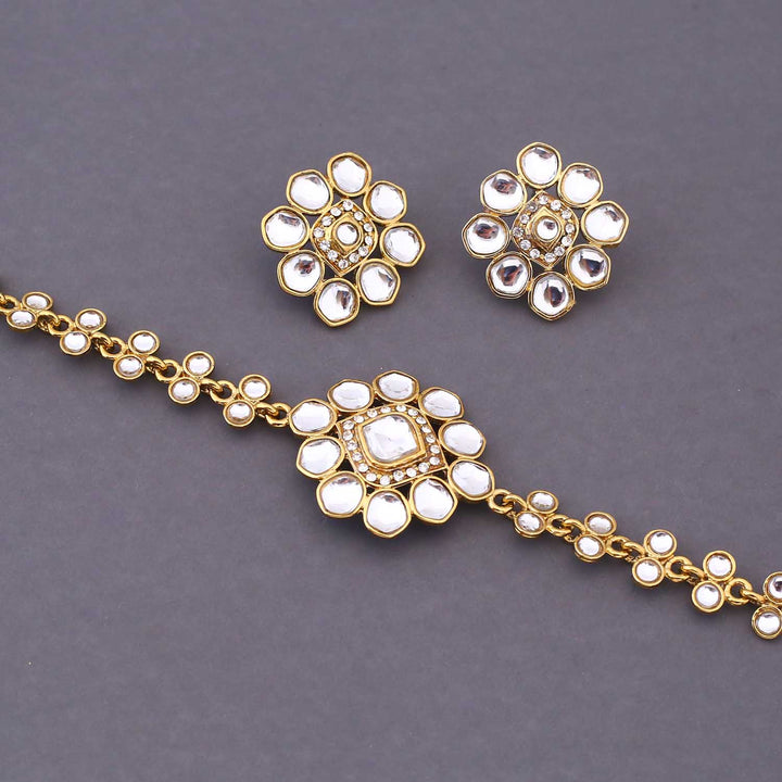 Golden Graffy Kundan Jewellery Set