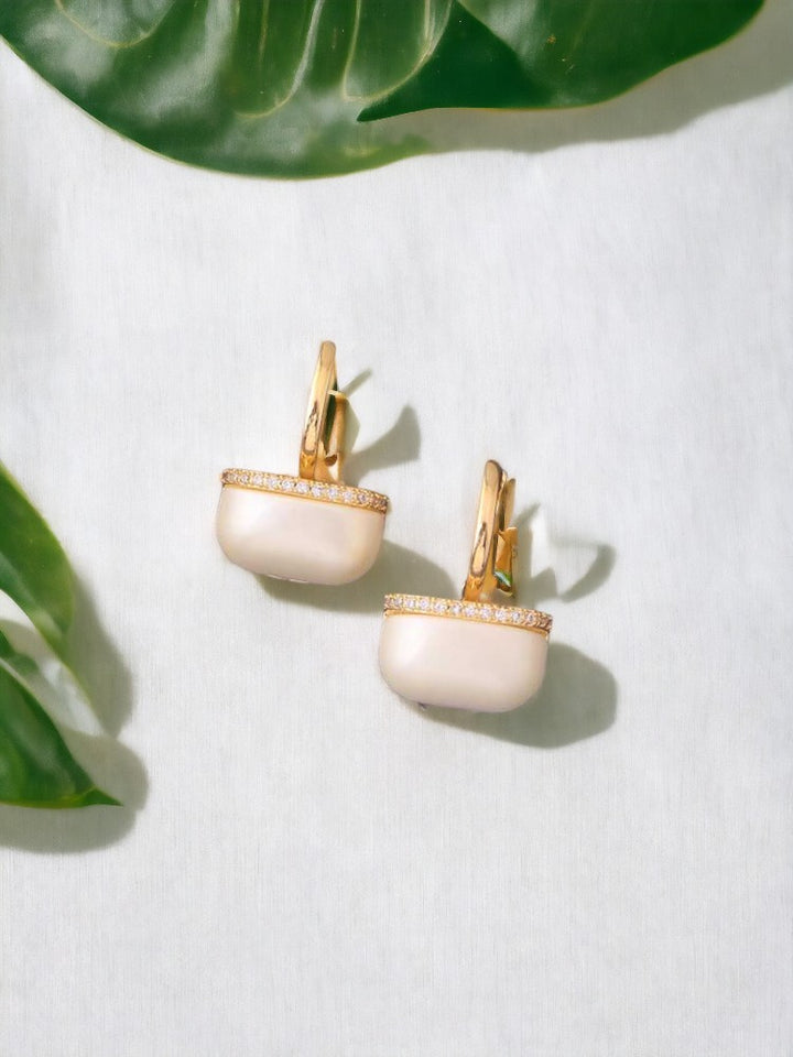 Golden Grethe Studs