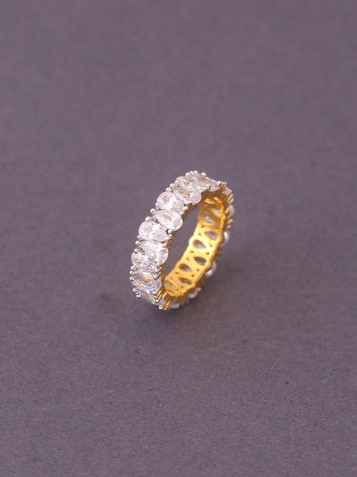 Golden Gunjan Zirconia Ring - EOSS