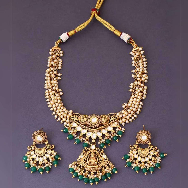 Golden Gunjita Temple Jewellery Set