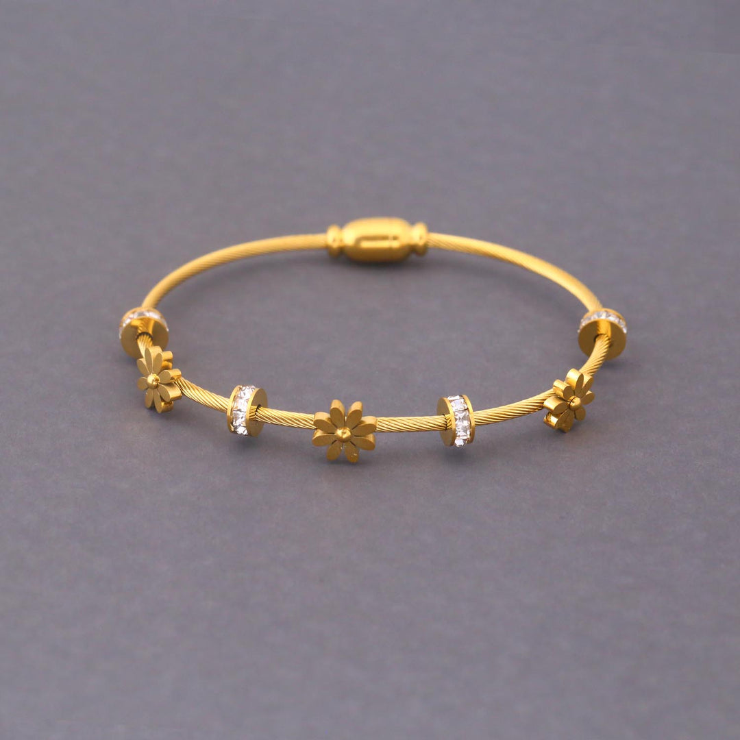 Golden Halle Bracelet