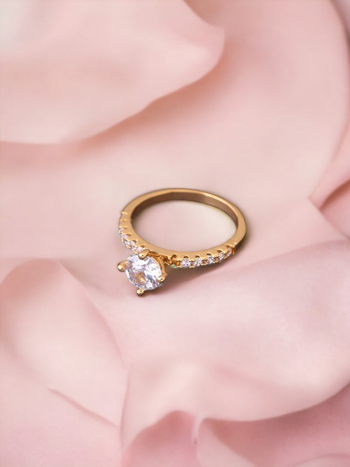 Golden Hany Zirconia Ring