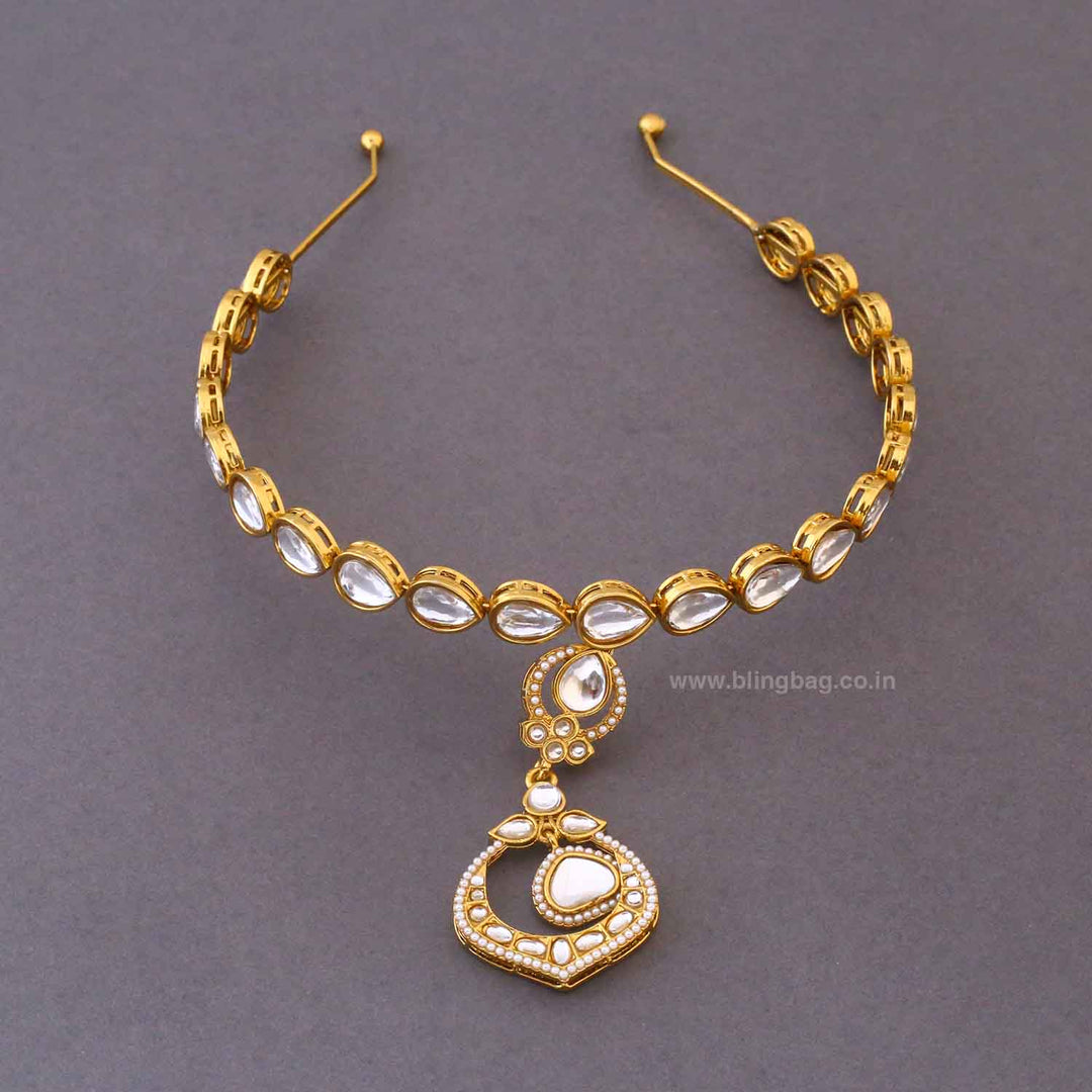 Golden Harishi Hairband With Tikka