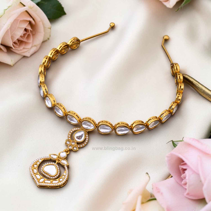 Golden Harishi Hairband With Tikka