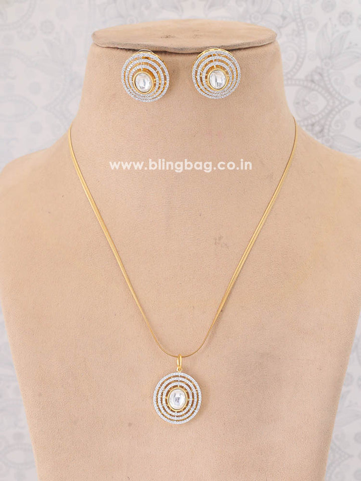 Golden Hazel Pendant Set