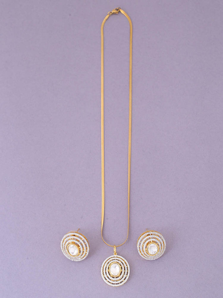 Golden Hazel Pendant Set