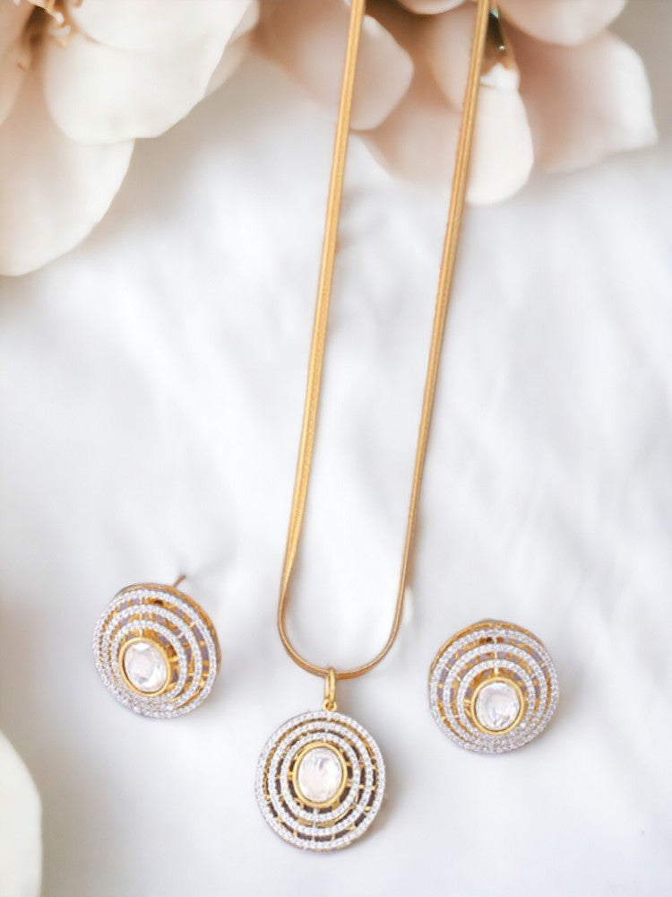 Golden Hazel Pendant Set
