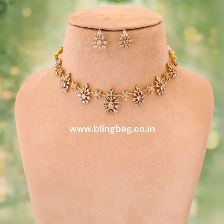 Golden Heike Victorian Jewellery Set - New Arrival