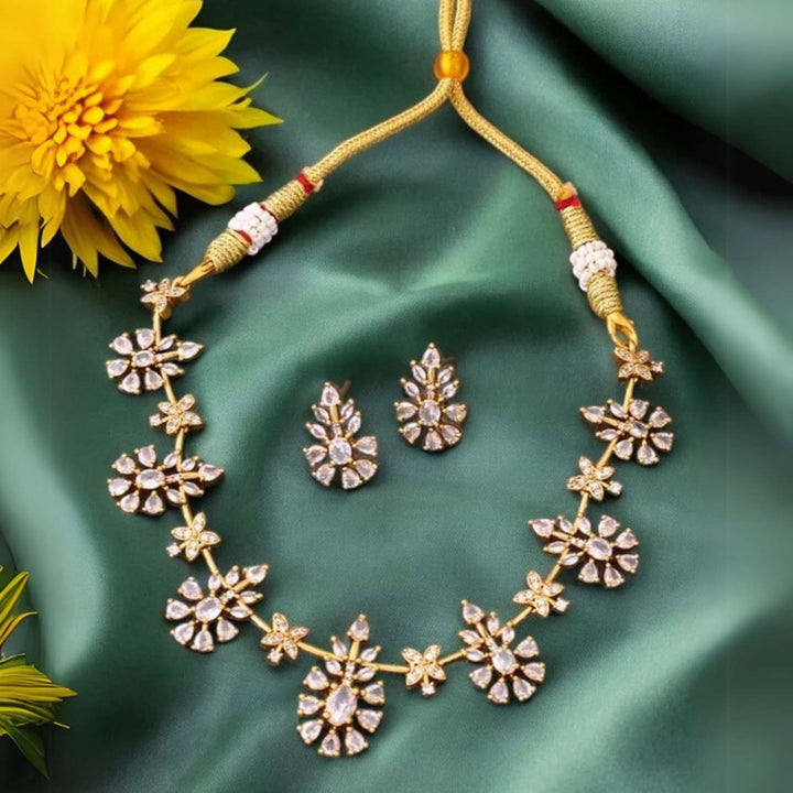 Golden Heike Victorian Jewellery Set - New Arrival