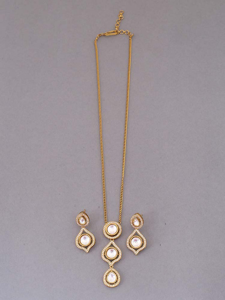 Golden Honora Jewellery Set