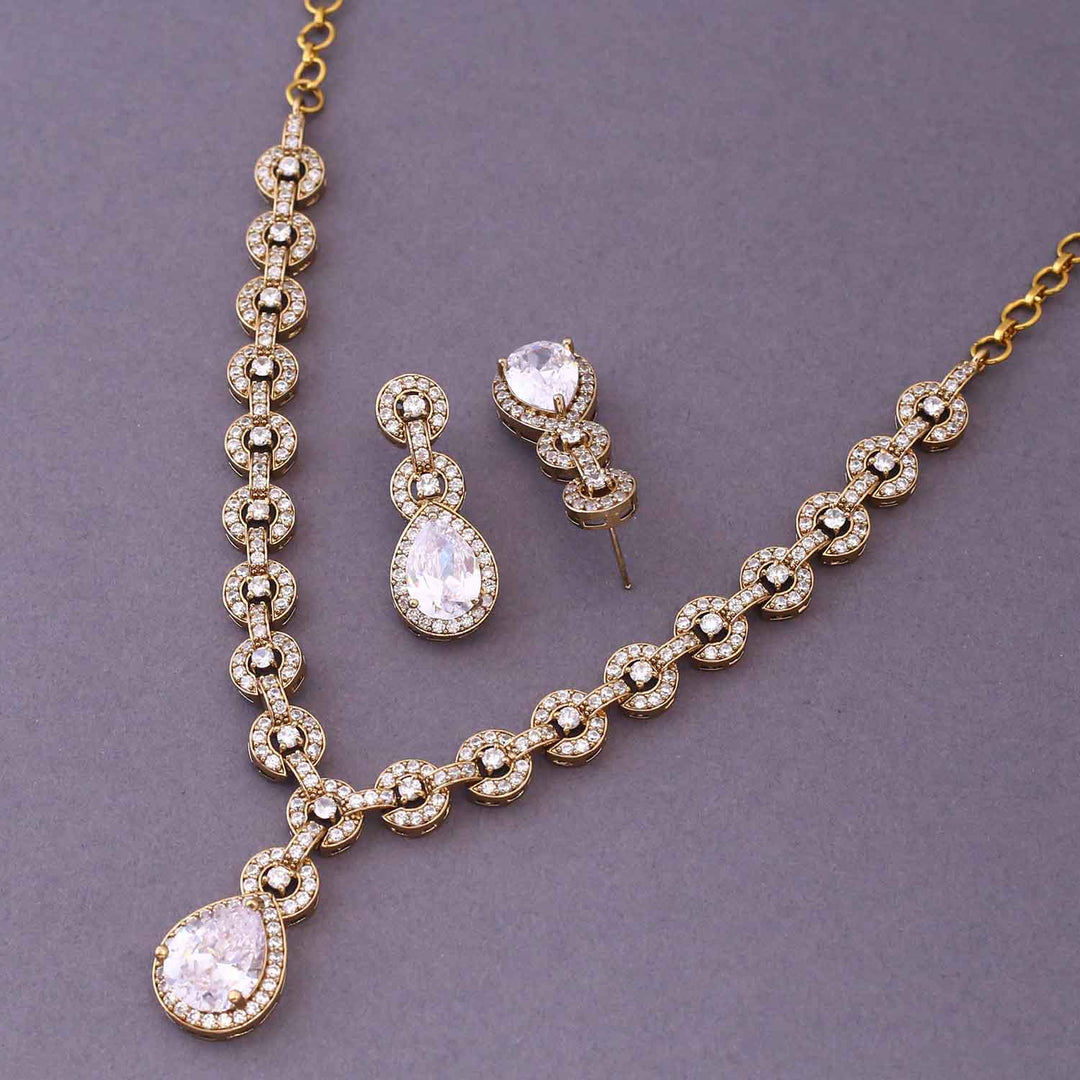 Golden Hristina Victorian Jewellery Set-New Arrival