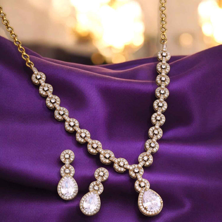 Golden Hristina Victorian Jewellery Set-New Arrival