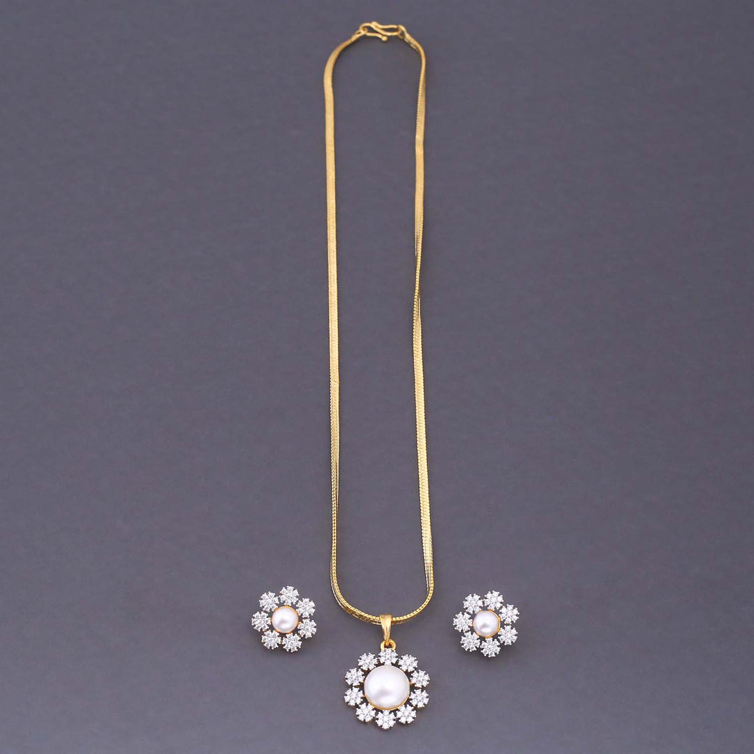Golden Iona Zirconia Pendant Set