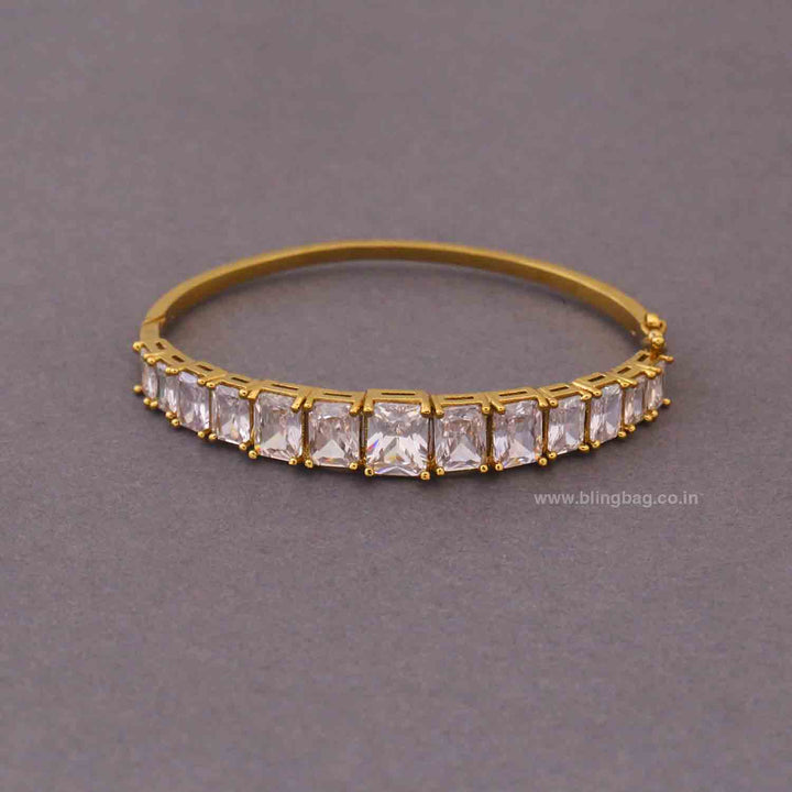 Golden Irenee Victorian Bracelet