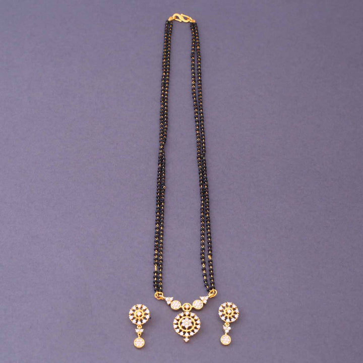 Golden Isolte Mangalsutra Set