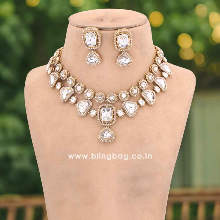 Golden Jayanshri Kundan Jewellery Set