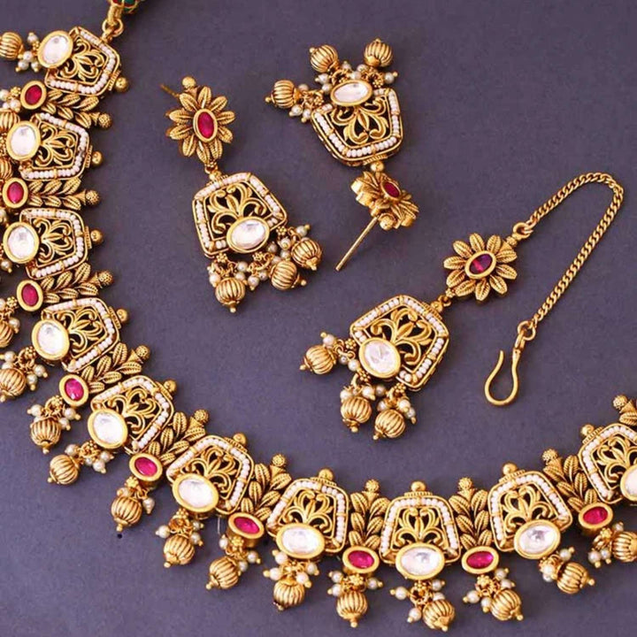 Golden Kanchana Antique Jewellery Set