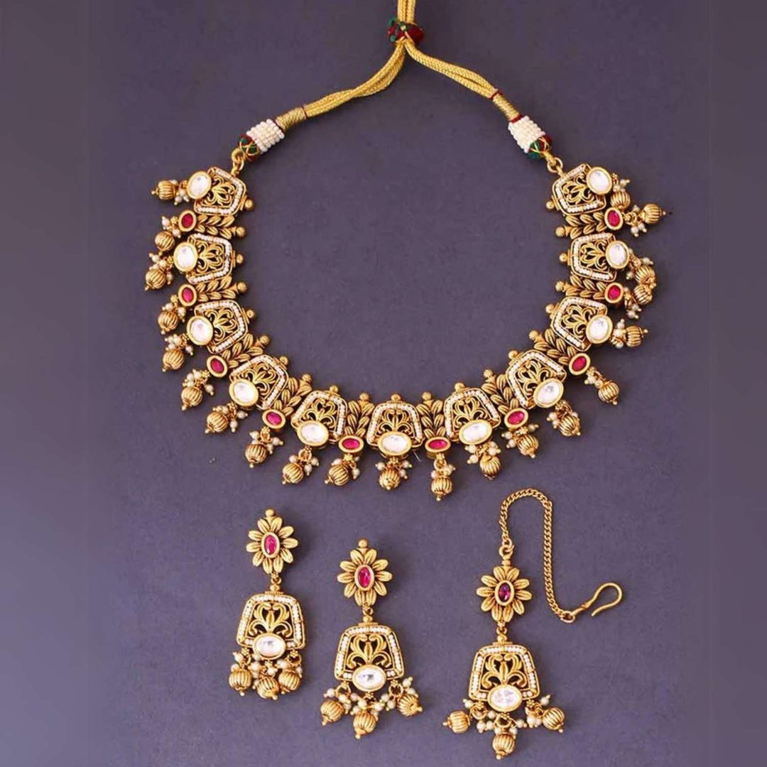 Golden Kanchana Antique Jewellery Set