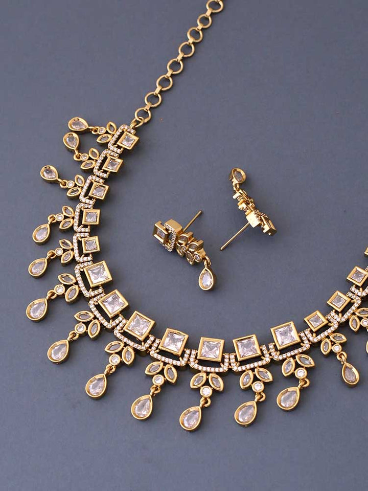 Golden Katarina Victorian Jewellery Set - New Arrival