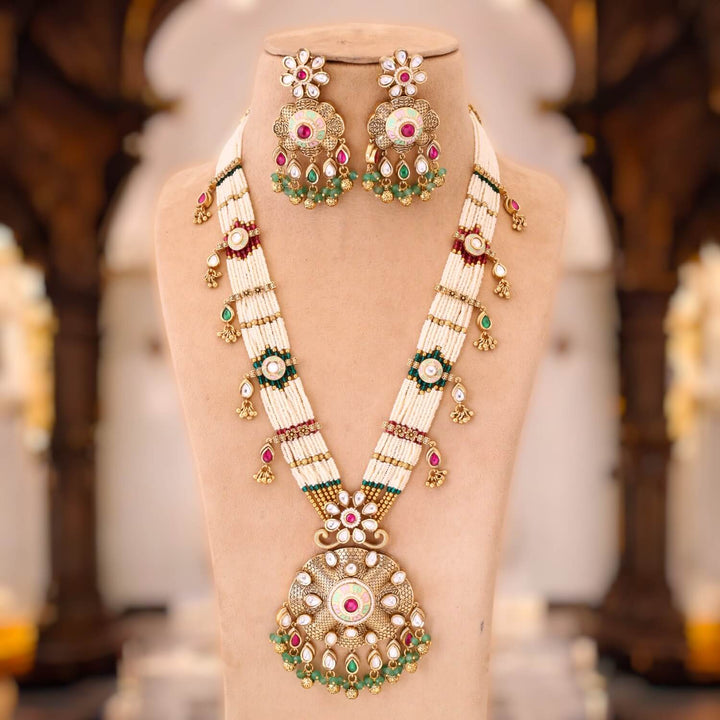 Multicolor Kavitha Antique Rajwadi Set