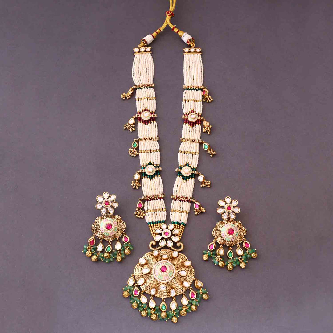 Multicolor Kavitha Antique Rajwadi Set