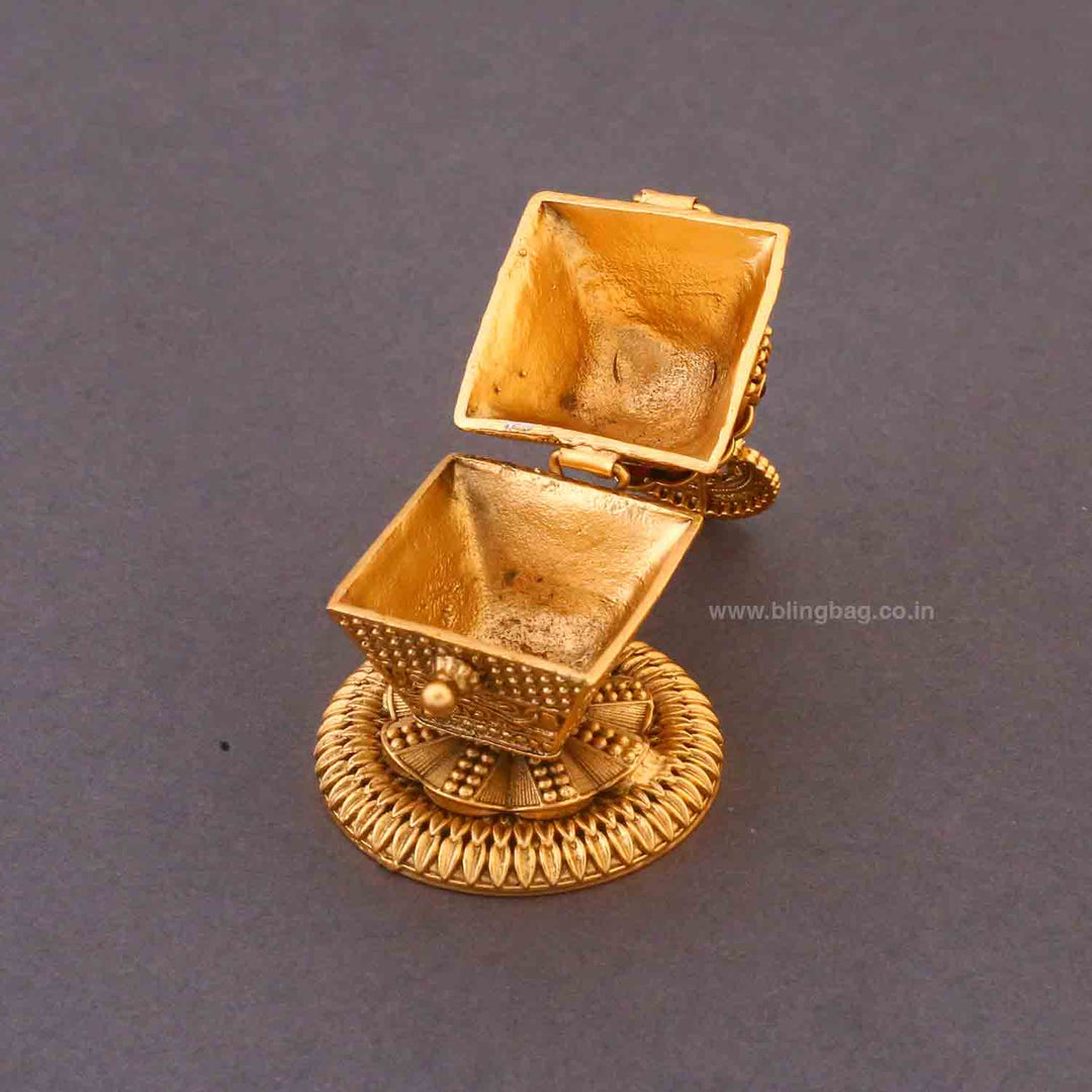 Golden Khiyaal Sindoor Dani