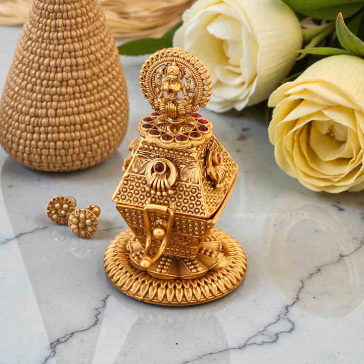 Golden Khiyaal Sindoor Dani