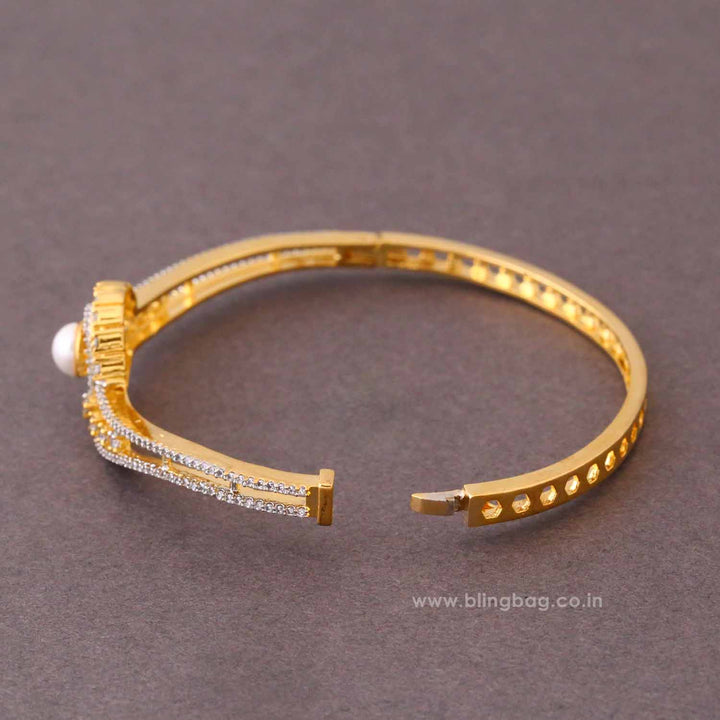 Golden Kira Bracelet