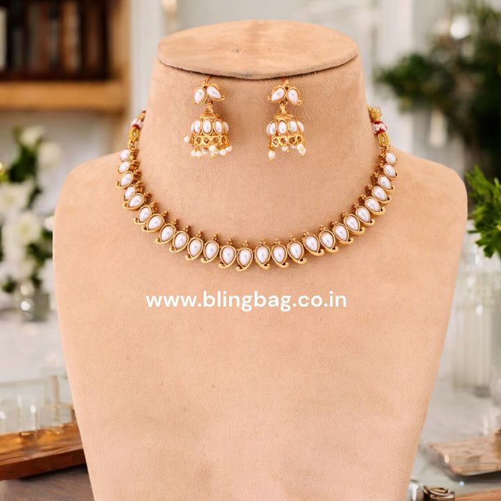 Golden Kumuda Antique Jewellery Set - New Arrival