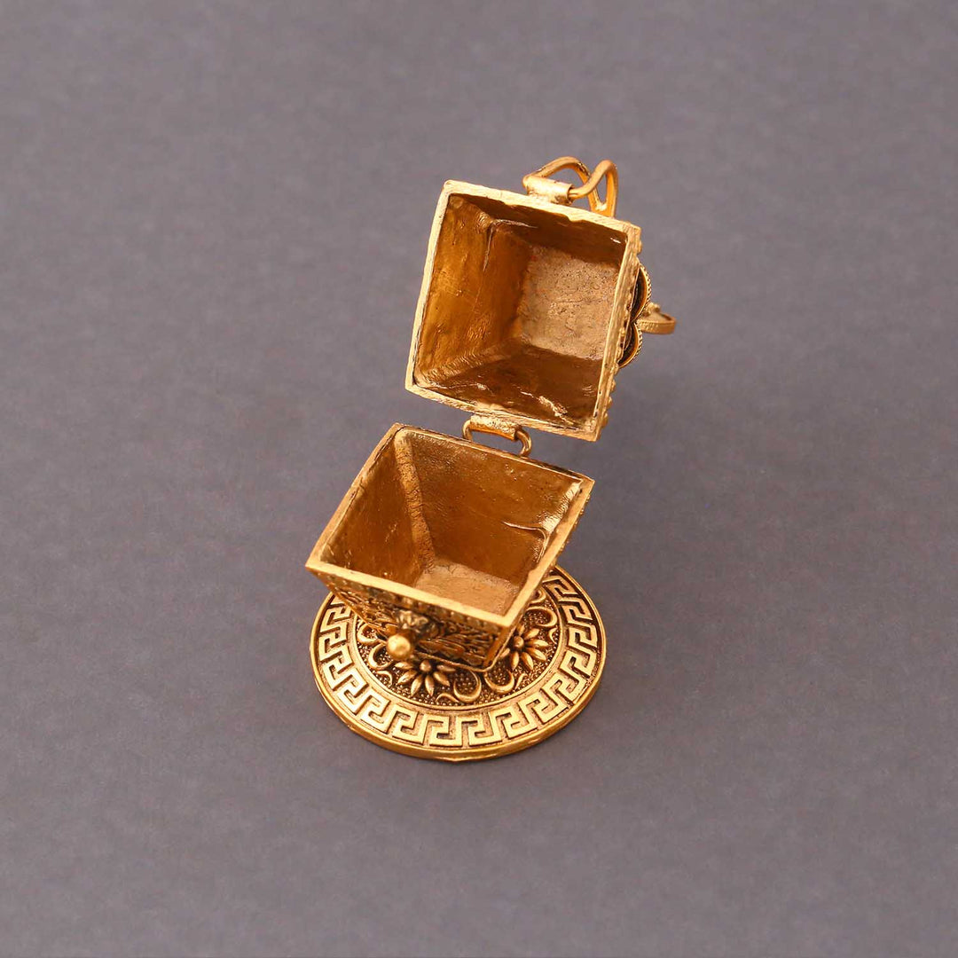 Golden Kushmanda Sindoor Dani