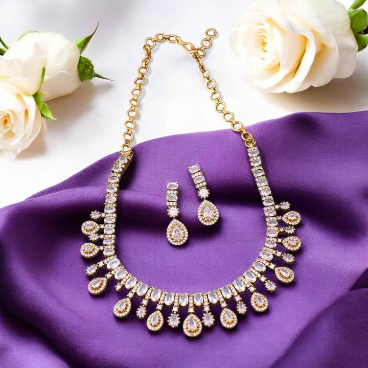 Golden Kyna Victorian Jewellery Set- New Arrival