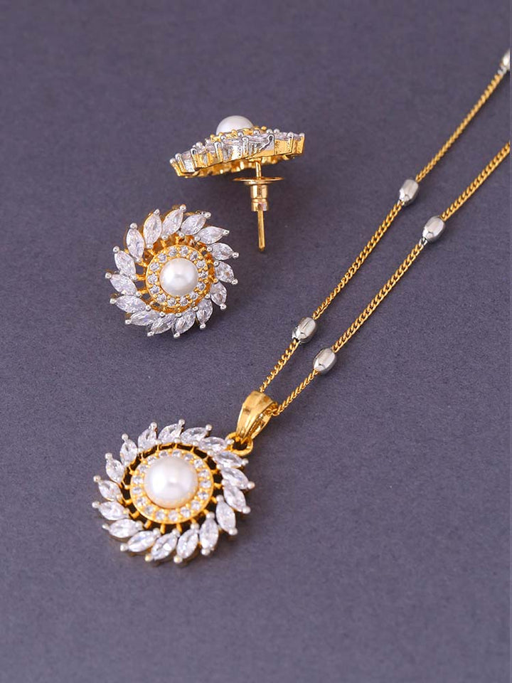 Golden Levi Pendant Set