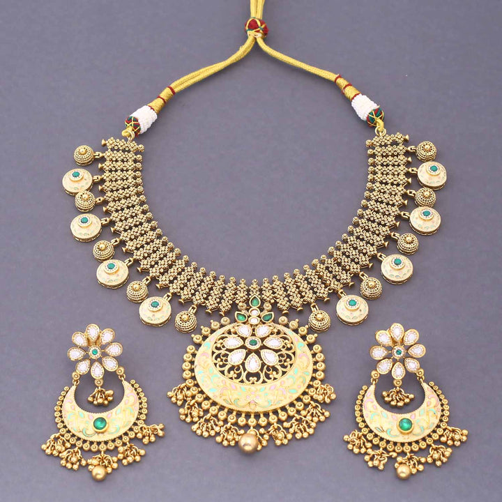 Golden Linora Hasli Antique Rajwadi Set