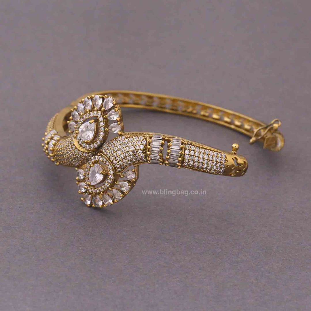 Golden Luciae Victorian Bracelet