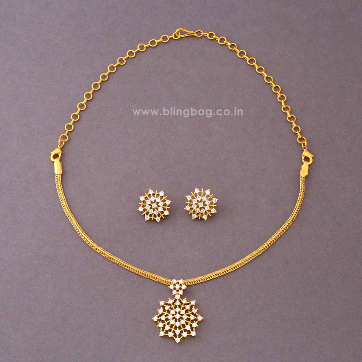 Golden Maahi Antique Jewellery Set- New Arrival