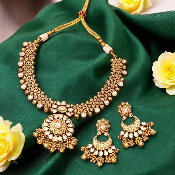 Golden Madhu Antique Rajwadi Set