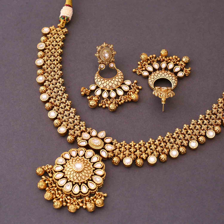 Golden Madhu Antique Rajwadi Set