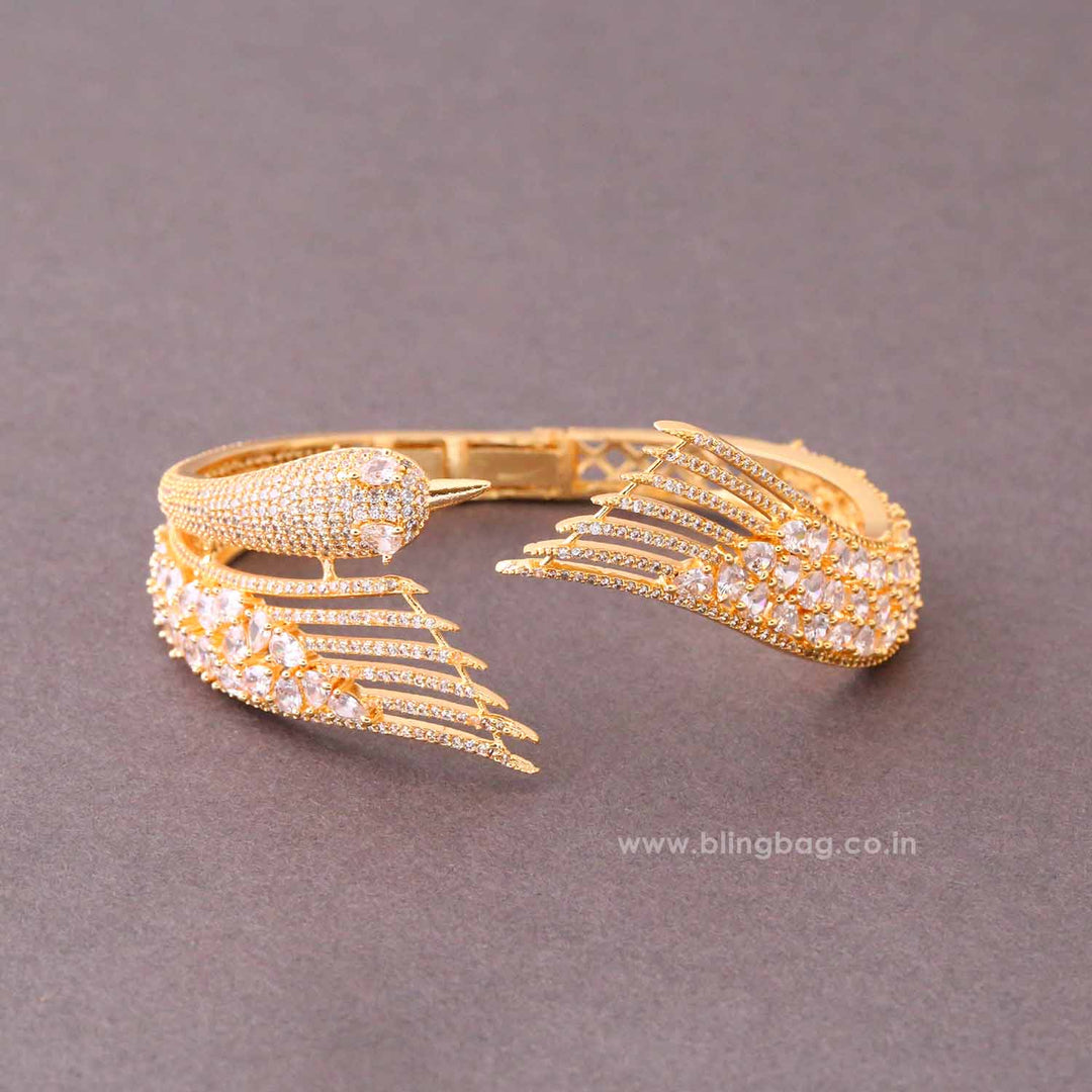 Golden Magnolia Zirconia Bracelet