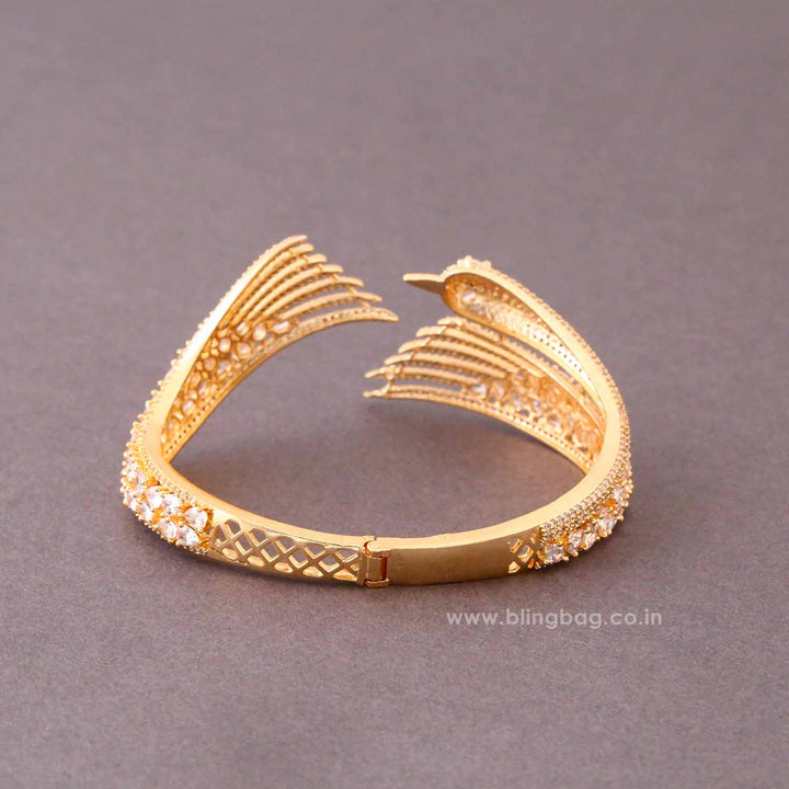 Golden Magnolia Zirconia Bracelet