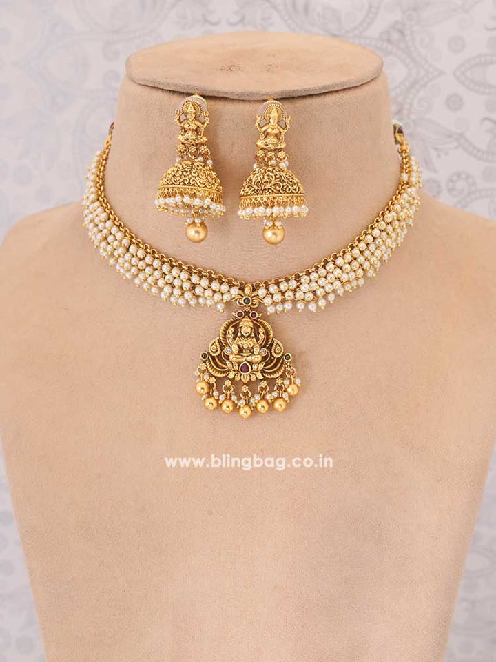 Golden Manah Jewellery Set