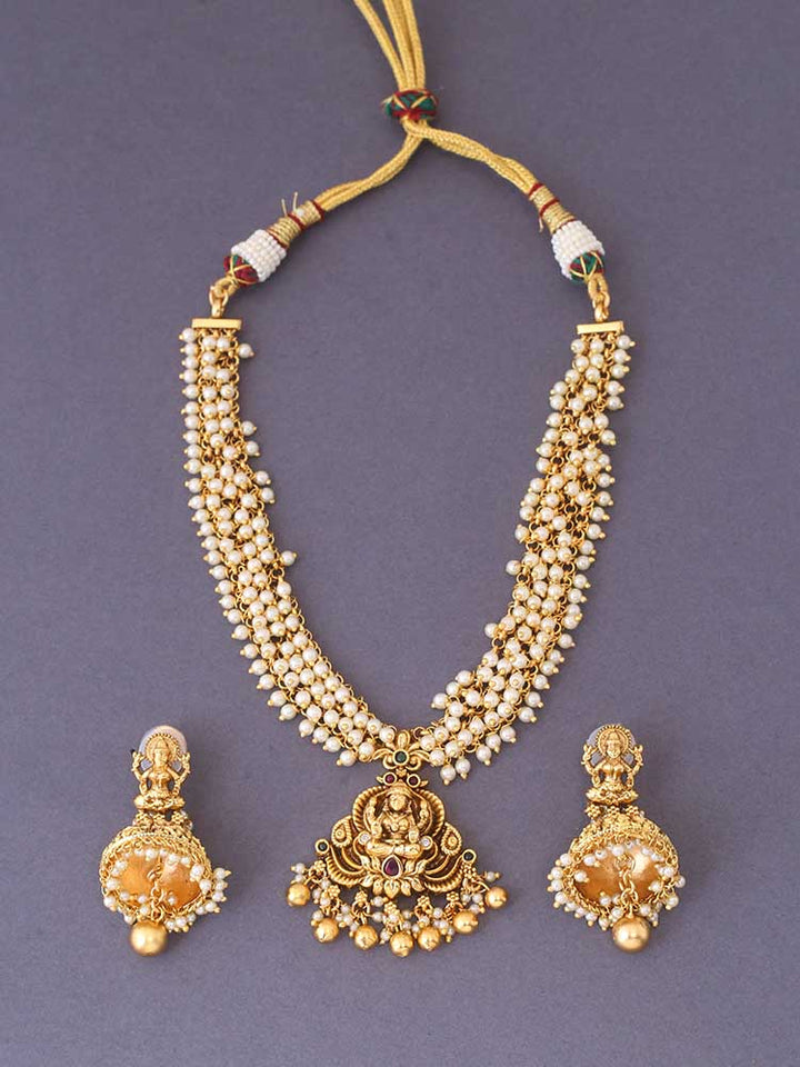 Golden Manah Jewellery Set