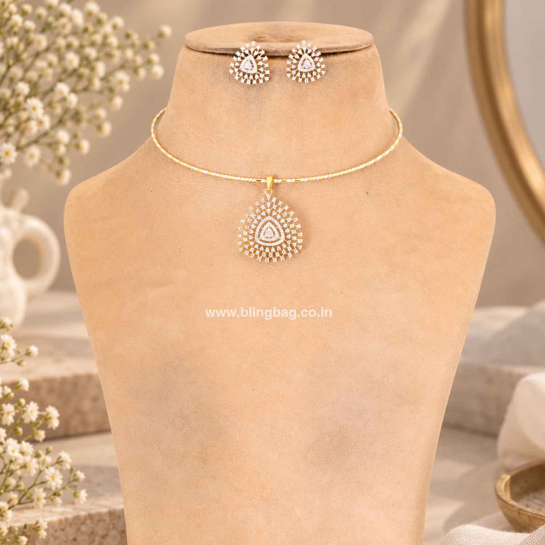Golden Meher Pendant Set