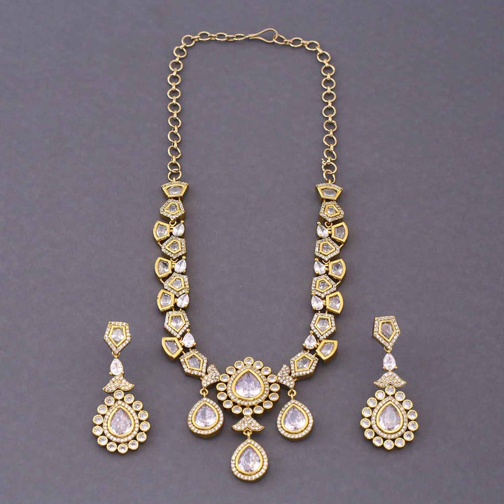 Golden Miratta Victorian Jewellery Set - New Arrival
