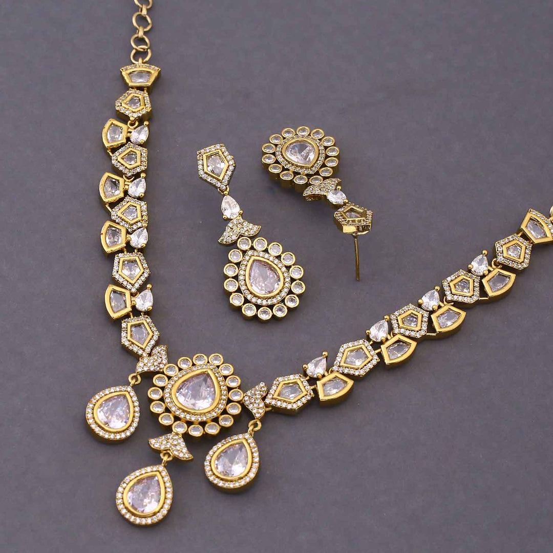Golden Miratta Victorian Jewellery Set - New Arrival