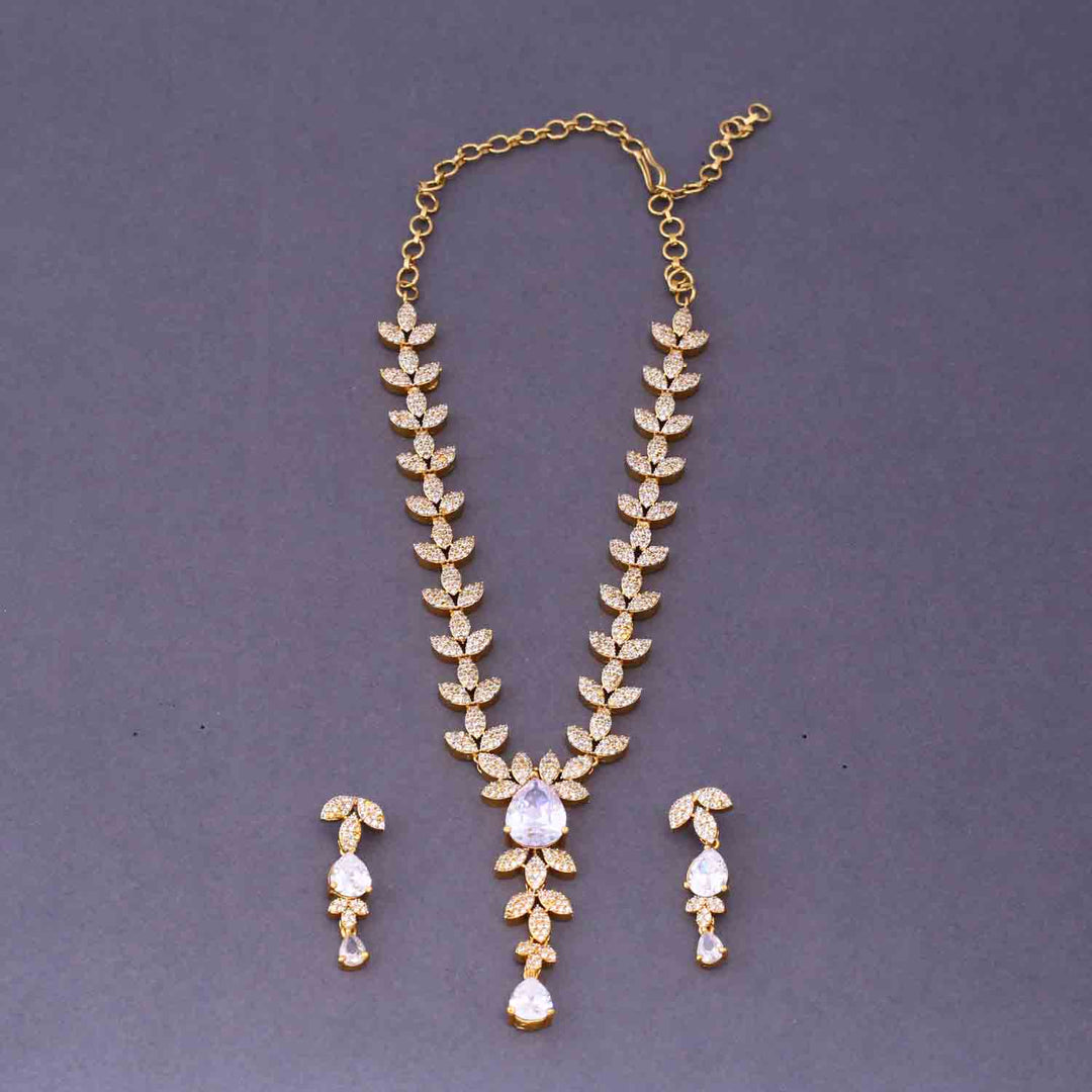Golden Mirjana Victorian Jewellery Set - New Arrival