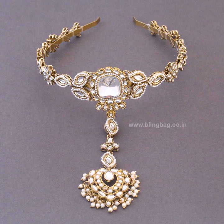 Golden Mohishree Hairband With Tikka
