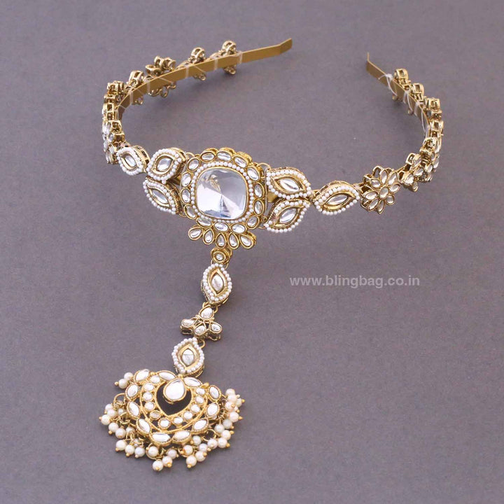 Golden Mohishree Hairband With Tikka